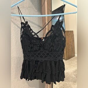 Adela Cami 2 pk (green and black) in Medium. All sales final. Worn twice (each).